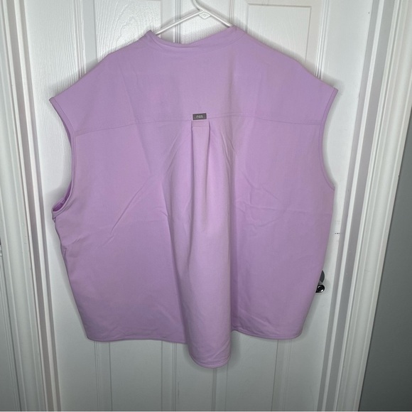Figs Rafaela Oversized Scrub Top 3 Pocket Healthcare in Lavender Purple 4XL - Picture 3 of 11